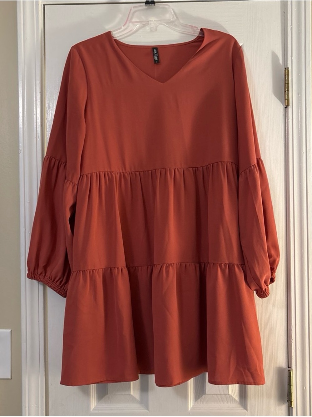 Women’s Tiered V-Neck Dress in Rustic Rose